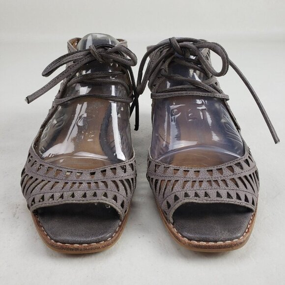 Jeffrey Campbell Rodillo Wedge Sandal Womens 6 Taupe Open Toe Laser Cut Lace Up - Picture 4 of 11